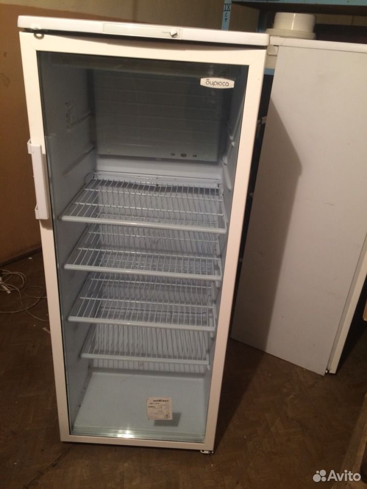 Шкаф холодильный Бирюса 290 е. Холодильник - витрина Бирюса 290е. Холодильная витрина Бирюса 290. Холодильный шкаф-витрина Бирюса 290.
