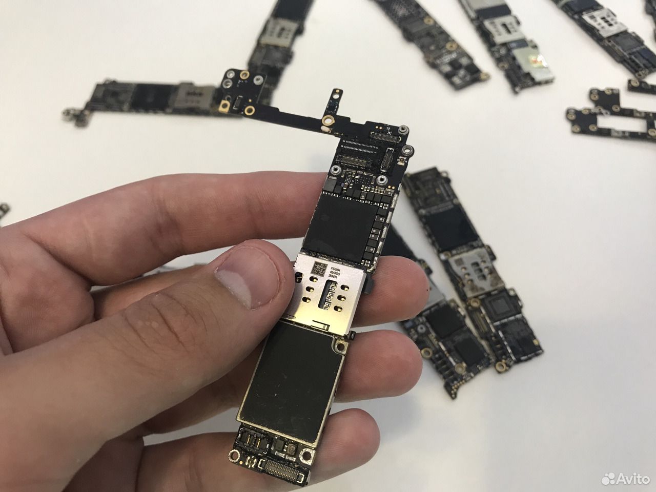 ремонт материнской платы айфон. Iphone 6 touch ic. пайка материнской платы смартфона. Iphone 6 plus оперативная память. Iphone 11 pro ifixit.