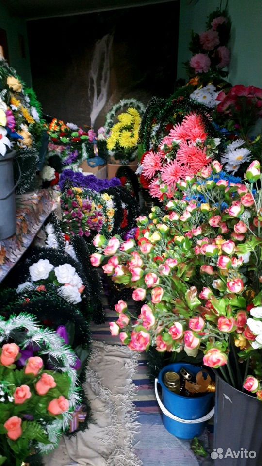 Искуственные цветы, венки,корзины купить на Зозу.ру - фотография № 1