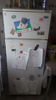 Холодильник 2000 т.р