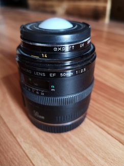 Canon compact-macro lens EF 50mm 1:2,5