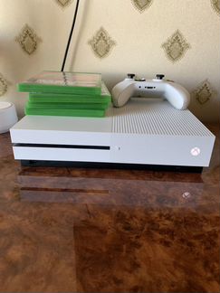 Xbox one S 1Tb