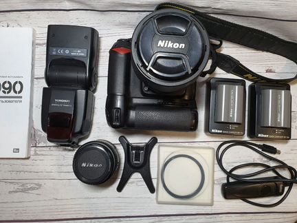 Продам Nikon D90 kit 18-105