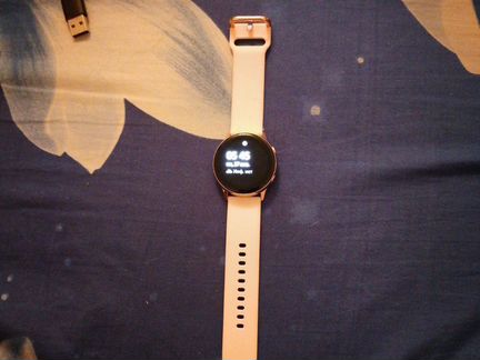 Электронные часы SAMSUNG Galaxy Watch Active