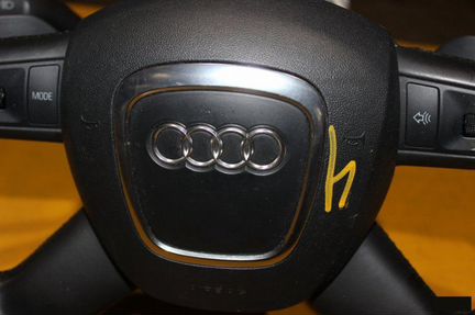 Подушка безопасности в руль левая Audi A6