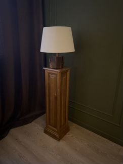 Подставка-колонна для лампы
