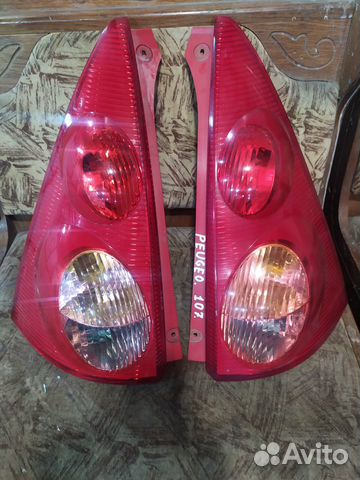 Peugeot 107 фонарь правый левый