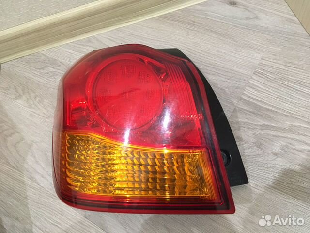 Mitsubishi asx фара задняя в крыло