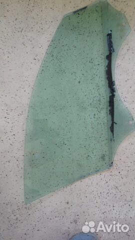 Стекло двери переднее левое правое Audi A4 B8