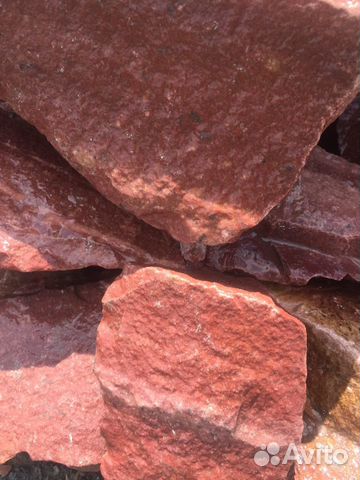 Малиновый кварцит