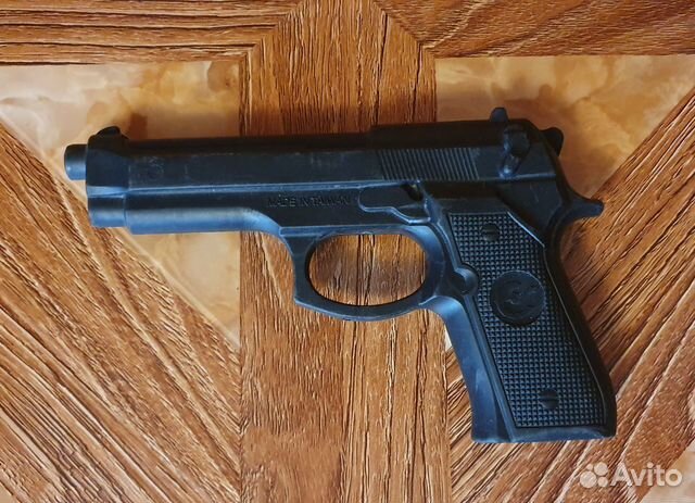 Учебный резиновый пистолет