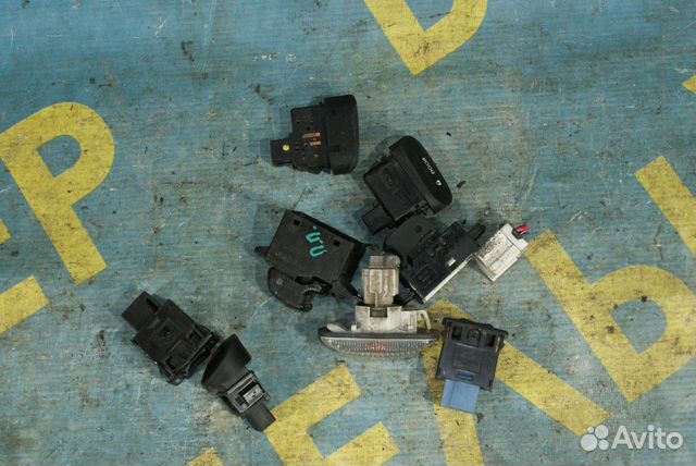 Кнопки Nissan Almera Classic B10