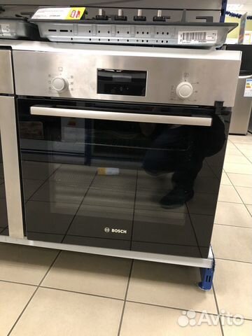 Духовой шкаф Bosch hbf113br0s
