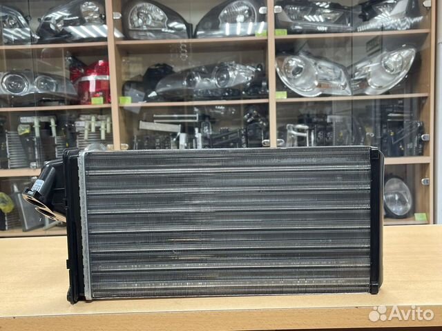 Радиатор печки Мерседес Вито