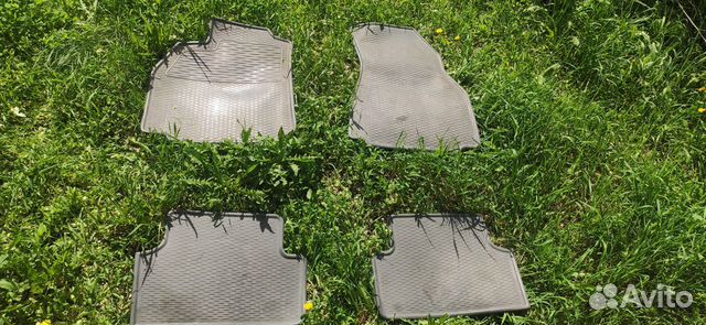 Автомобильные коврики резиновые на Рено Меган 2