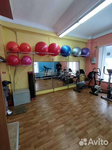 Стойка стеллаж для гимнастических мячей-фитболов