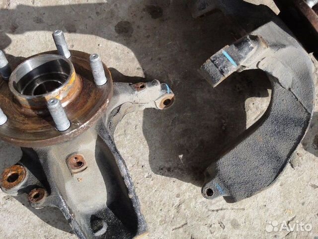 Кулак передний Форд Фокус 2 1,6-2,0 левый правый