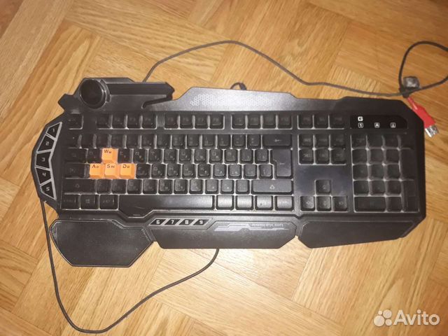 Клавиатура с подсветкой