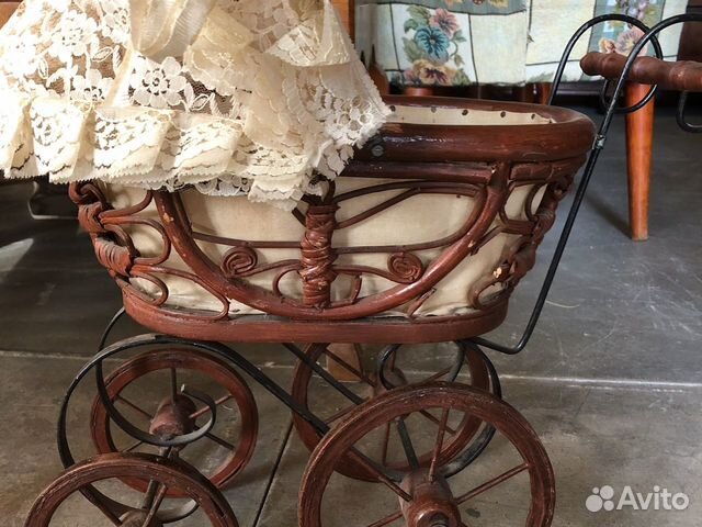 Антикварная коляска