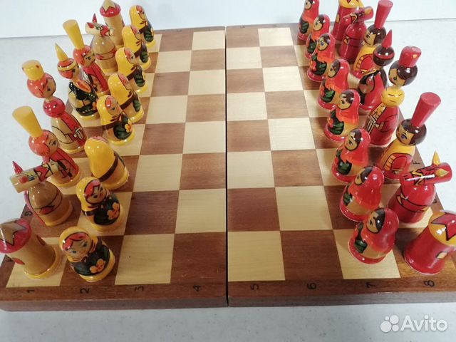 Шахматы сувенирные СССР 60-е г.г. матрешки