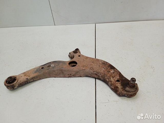 Рычаг передний правый Mazda Premacy 1.8 2000
