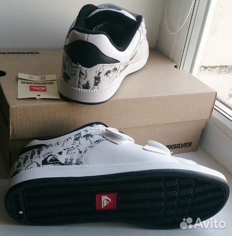 Кроссовки Quiksilver кожаные унисекс 38 на 37 р Кроссовки Quiksilver кожаные унисекс 38 на 37 р