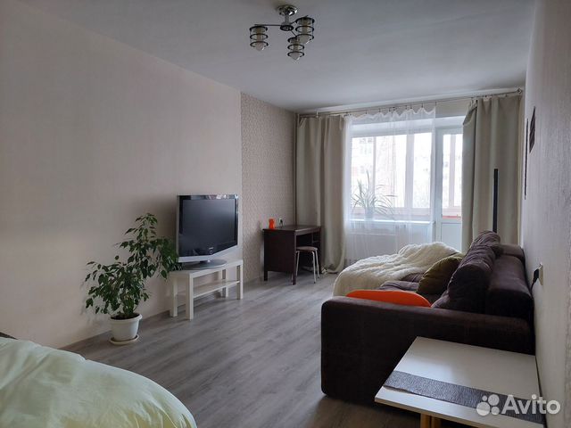 

1-к. квартира, 40 м², 4/10 эт.