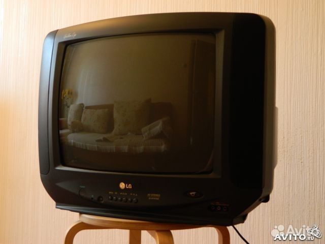 Телевизор LG. Диагональ 54см