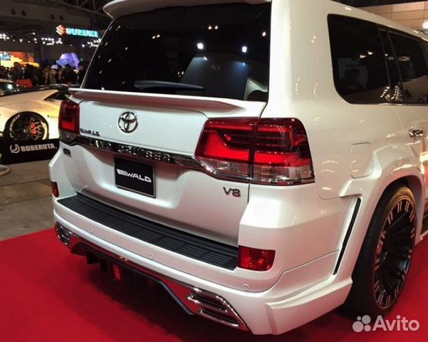 Toyota Land Cruiser 200 Wald sports line Toyota Land Cruiser 200 Wald sports line