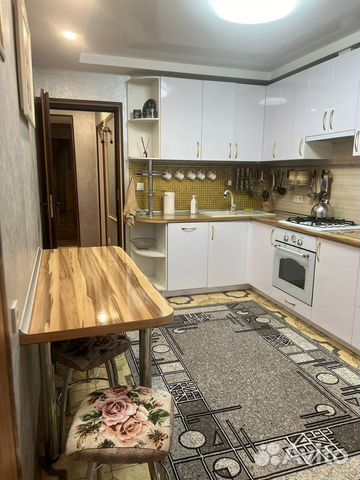 

2-к. квартира, 80 м², 1/2 эт.