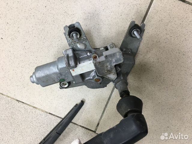 Мотор дворника Infiniti EX25 EX35 EX37 QX50 j50 Мотор дворника Infiniti EX25 EX35 EX37 QX50 j50