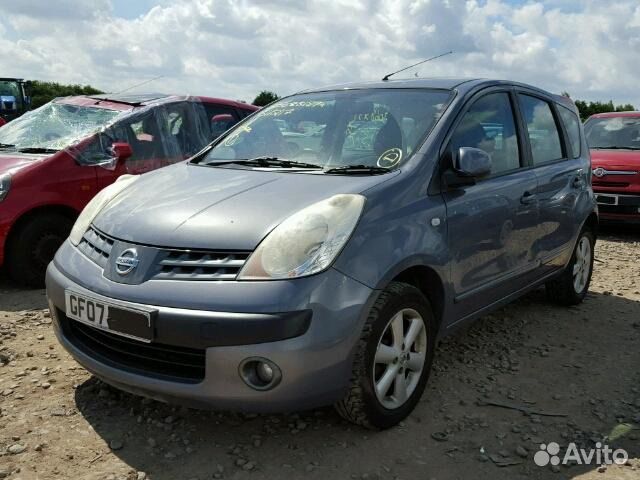 Дверь капот фара бампер nissan note E11 Дверь капот фара бампер nissan note E11