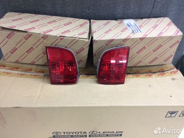 Задние противотуманки на Toyota Land Cruiser 200 Задние противотуманки на Toyota Land Cruiser 200