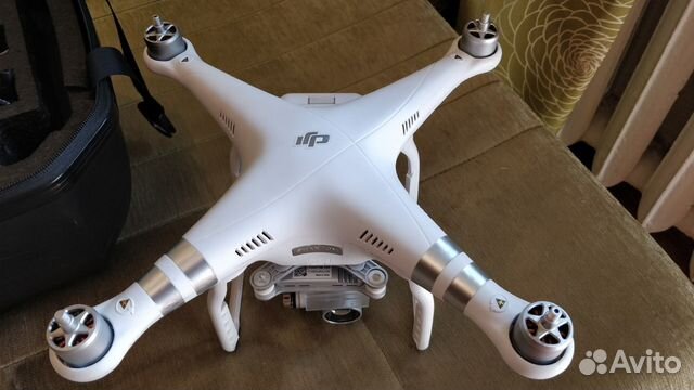 Квадрокоптер DJI Phantom 3 Advanced