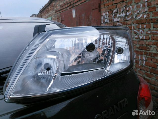 Фара левая Lada Granta