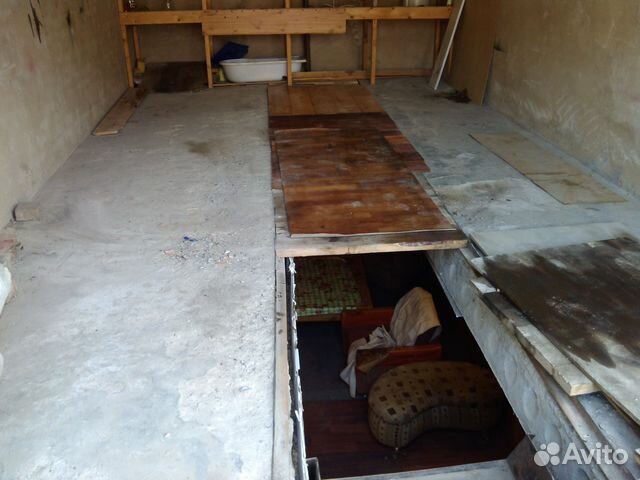 Гараж, > 30 м²