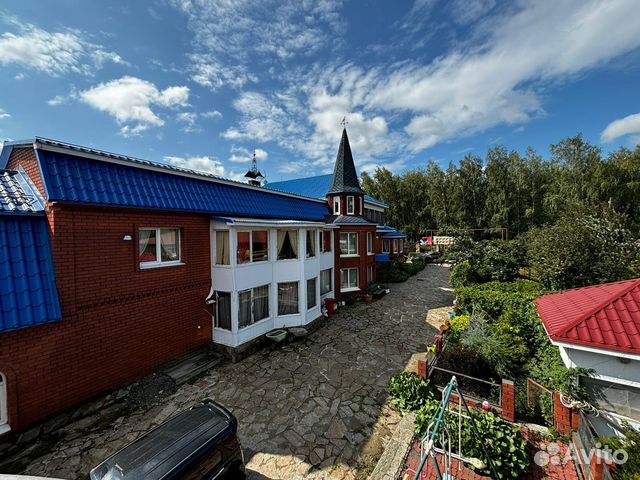 

10-к. и более дом, 1000 м²