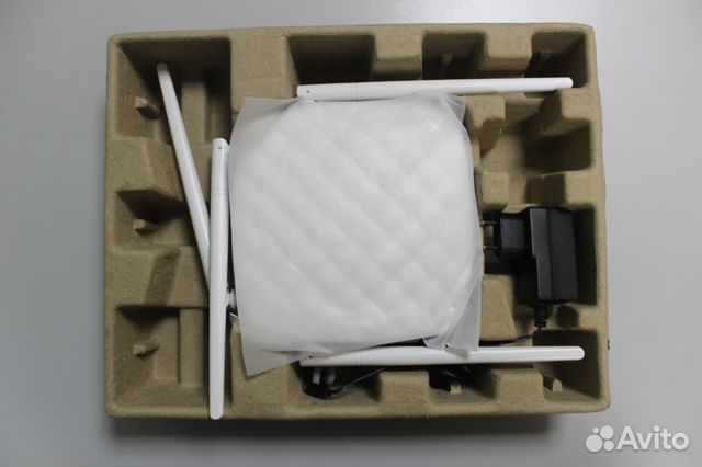 Маршрутизатор (wi-fi роутер) tenda FH456 (V2.0) Маршрутизатор (wi-fi роутер) tenda FH456 (V2.0)