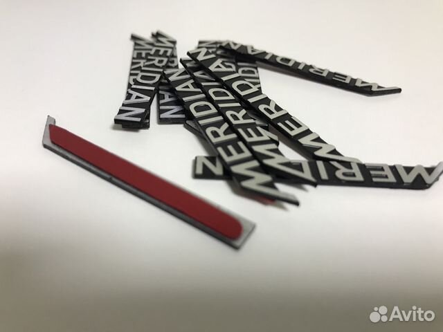 Эмблема шильдик меридиан акустика Meridian