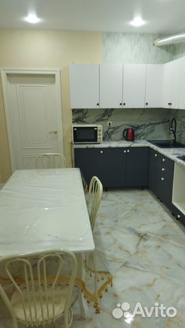 

2-к. квартира, 70 м², 1/9 эт.