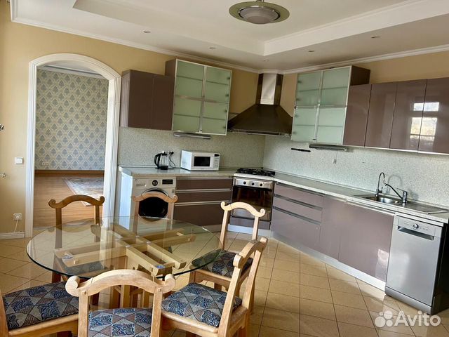 

4-к. квартира, 200 м², 3 кровати