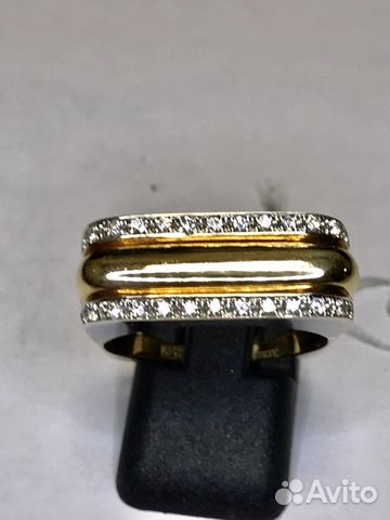 Золотая печатка с бриллиантами Золотая печатка с бриллиантами
