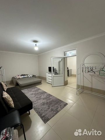 

1-к. квартира, 40 м², 1/7 эт.
