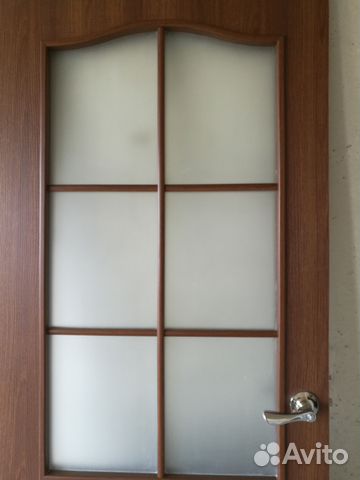 Новая деревянная дверь