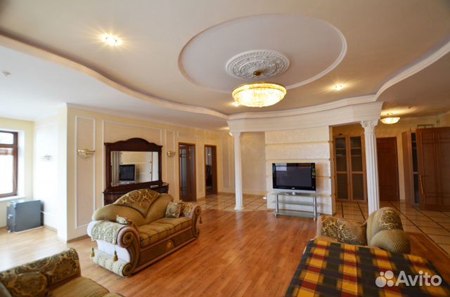 3-к квартира, 130 м², 2/7 эт.