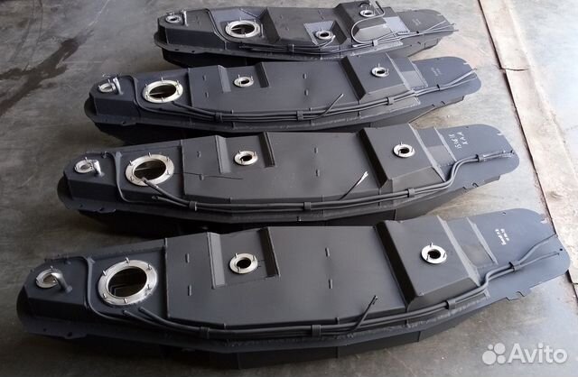 Бензобак Mitsubishi Pajero топливный бак Паджеро