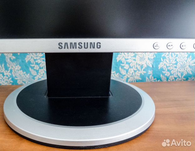 Монитор SAMSUNG SyncMaster 740n