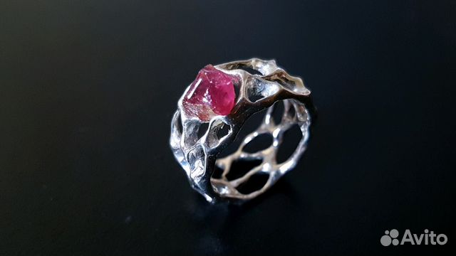 Серебряное кольцо с рубином женское /мужское Серебряное кольцо с рубином женское /мужское