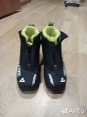 Лыжные ботинки для девочки (размер 32)