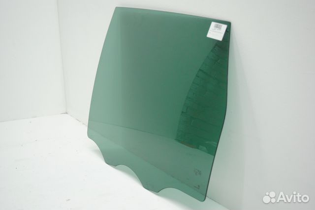 Стекло задней левой двери VW Touareg 2 NF